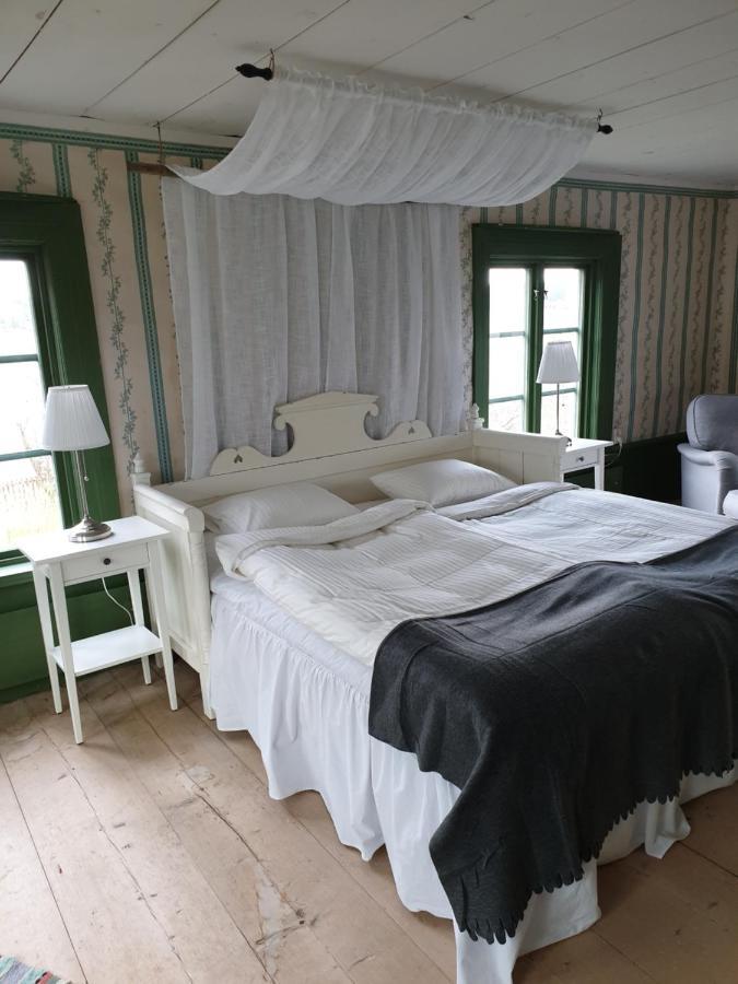 Hofra Bed & Breakfast Delsbo ภายนอก รูปภาพ